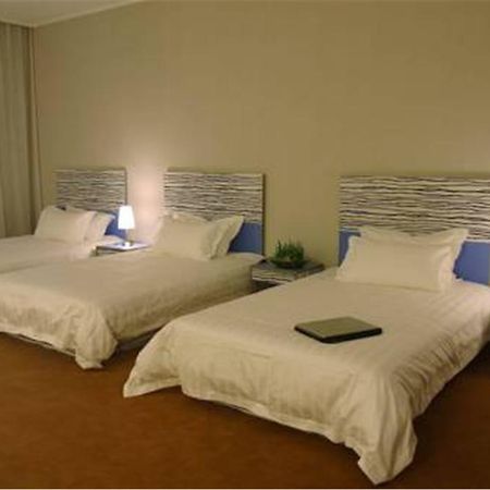 The Land Hotel 샹하이 외부 사진